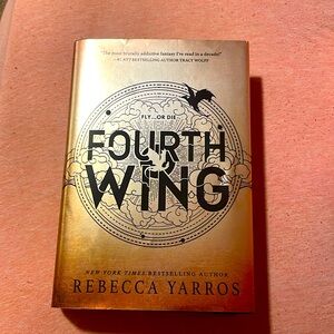 A complete Forth Wing book set. Comes with Forth Wing and Iron Flame.